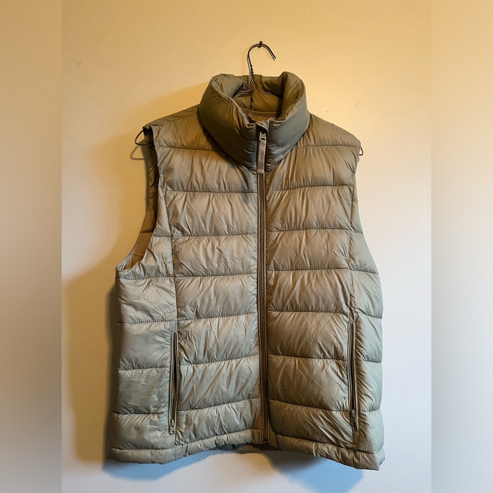 Abercrombie and fitch vest